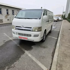 Toyota Hiace 2010