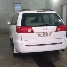 Toyota Sienna 2009