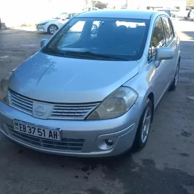 Nissan Versa 2009