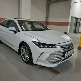 Toyota Avalon 2019