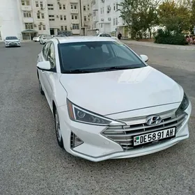 Hyundai Elantra 2020