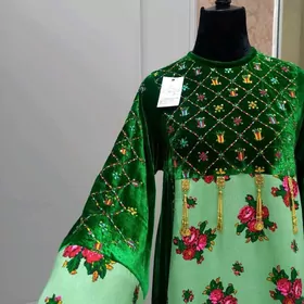 Tayyn koynek pombarh ýüñ gyzyl