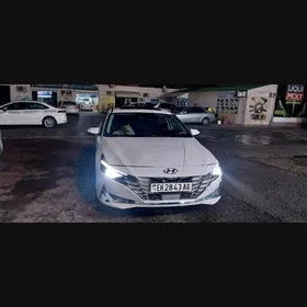 Hyundai Elantra 2021