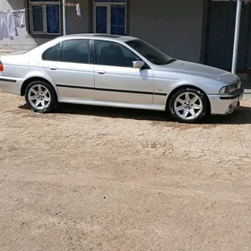 BMW E39 2002