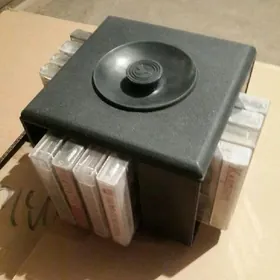 КАСЕТНИЦА  И  КАСЕТЫ