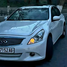 Infiniti G25 2010