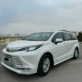 Toyota Sienna 2021