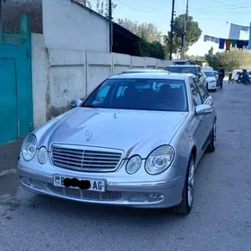 Mercedes-Benz E320 2003