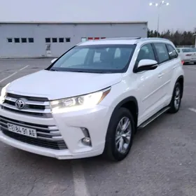 Toyota Highlander 2016