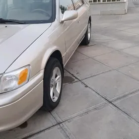 Toyota Camry 1999
