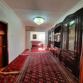 Бай базар 3нжи этаж 4комнат