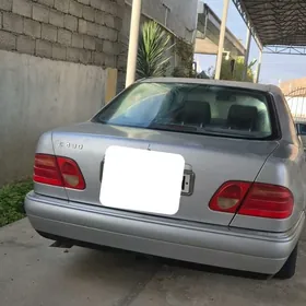 Mercedes-Benz E430 1999