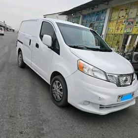 Nissan NV200 2018