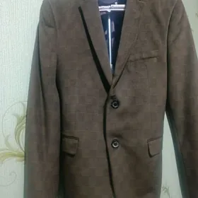 Erkek adamyň kastyumy