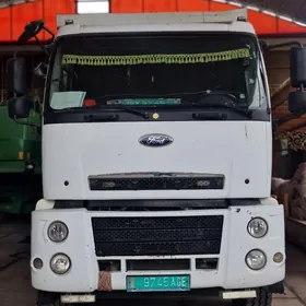 Ford Cargo 3535D 2014