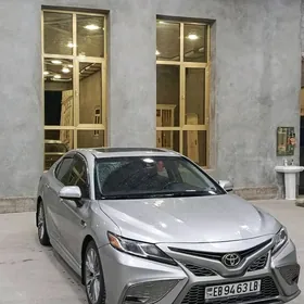 Toyota Camry 2018