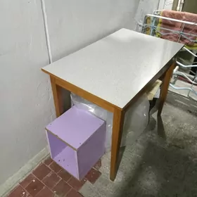 стол кухонный