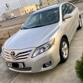 Toyota Camry 2010