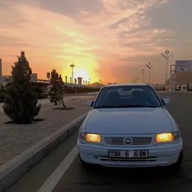 Opel Astra 1993