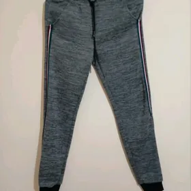 Спортивные штаны