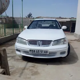 Nissan Sunny 2001