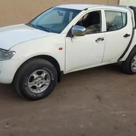 Mitsubishi L200 2007