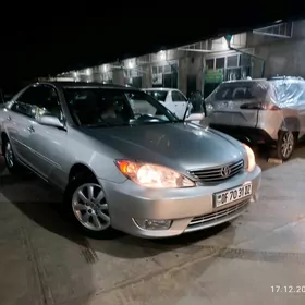 Toyota Camry 2005