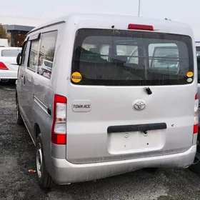 Toyota Town Ace 2024