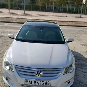 Volkswagen CC 2011