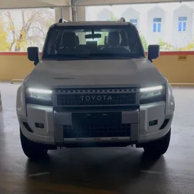 Toyota Land Cruiser Prado 2024