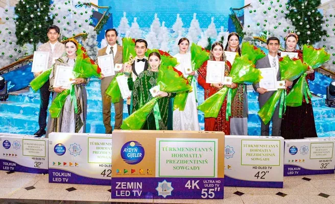 Göwher Hojimyradowa 2025-nji ýylda “Ýylyň parlak ýyldyzy” döredijilik bäsleşiginiň ýeňijisi boldy