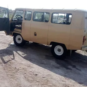 UAZ Profi 1999