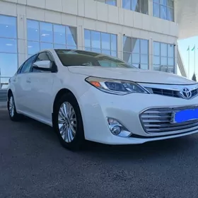Toyota Avalon 2013