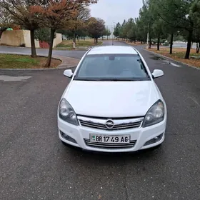 Opel Astra 2014