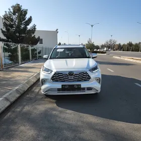 Toyota Highlander 2020