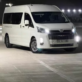 Toyota Hiace 2019