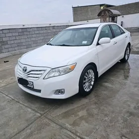 Toyota Camry 2011