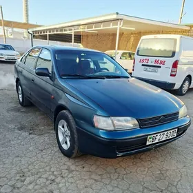 Toyota Carina 1995