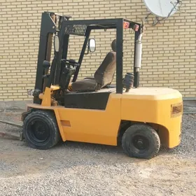 Kara Forklift 2002