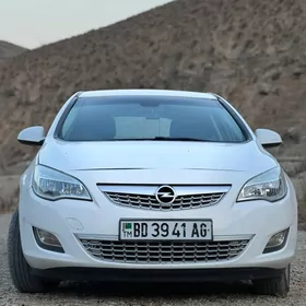 Opel Astra 2010