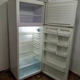 HALADILNIK BEKO 1.82/70SM