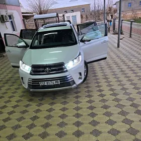 Toyota Highlander 2018