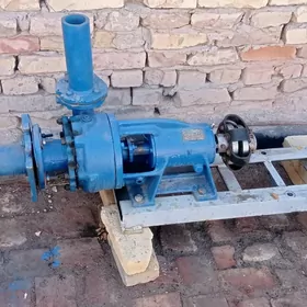 насосы водяные