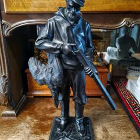 Статуэтка Охотник чугун