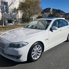 BMW 528 2011