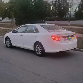Toyota Camry 2012