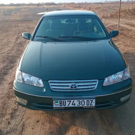 Toyota Camry 2001