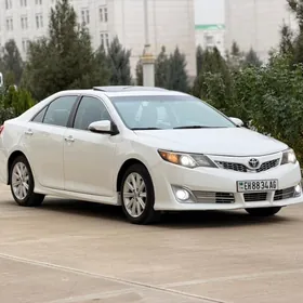 Toyota Camry 2014