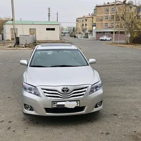 Toyota Camry 2010