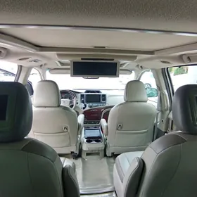 Toyota Sienna 2011